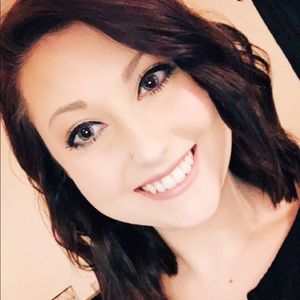 Meet your Posher, Katelyn